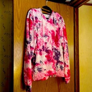 Light weight tye dyed hoodie